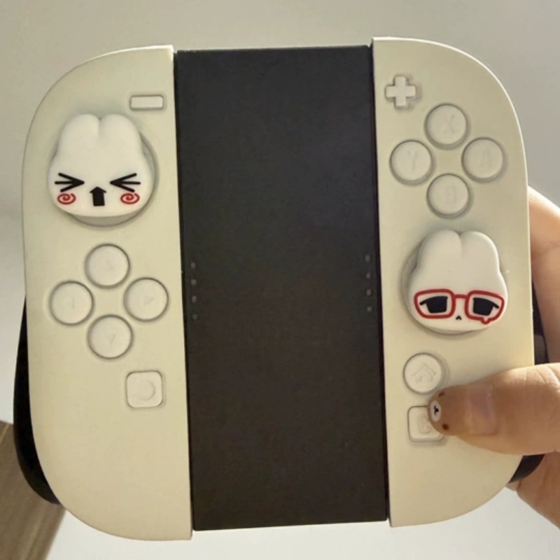 غطاء سيليكون لاصق للإبهام على  - مراجعة Gaming Accessories In China وسعره