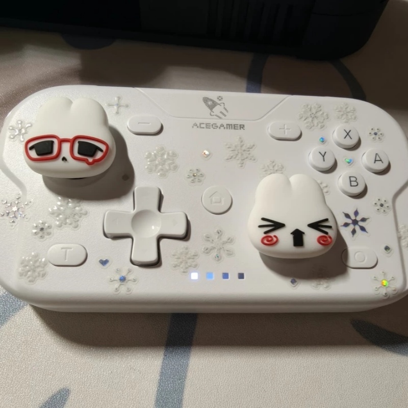 غطاء سيليكون لاصق للإبهام على  - مراجعة Gaming Accessories In China وسعره