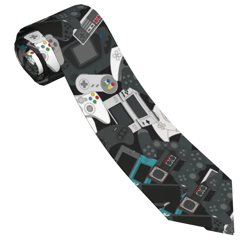 وحدة تحكم الألعاب جميع ربطات ا - مراجعة Gaming Accessories In China وسعره